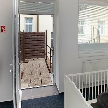 Zizkov Cosy Appartamento *